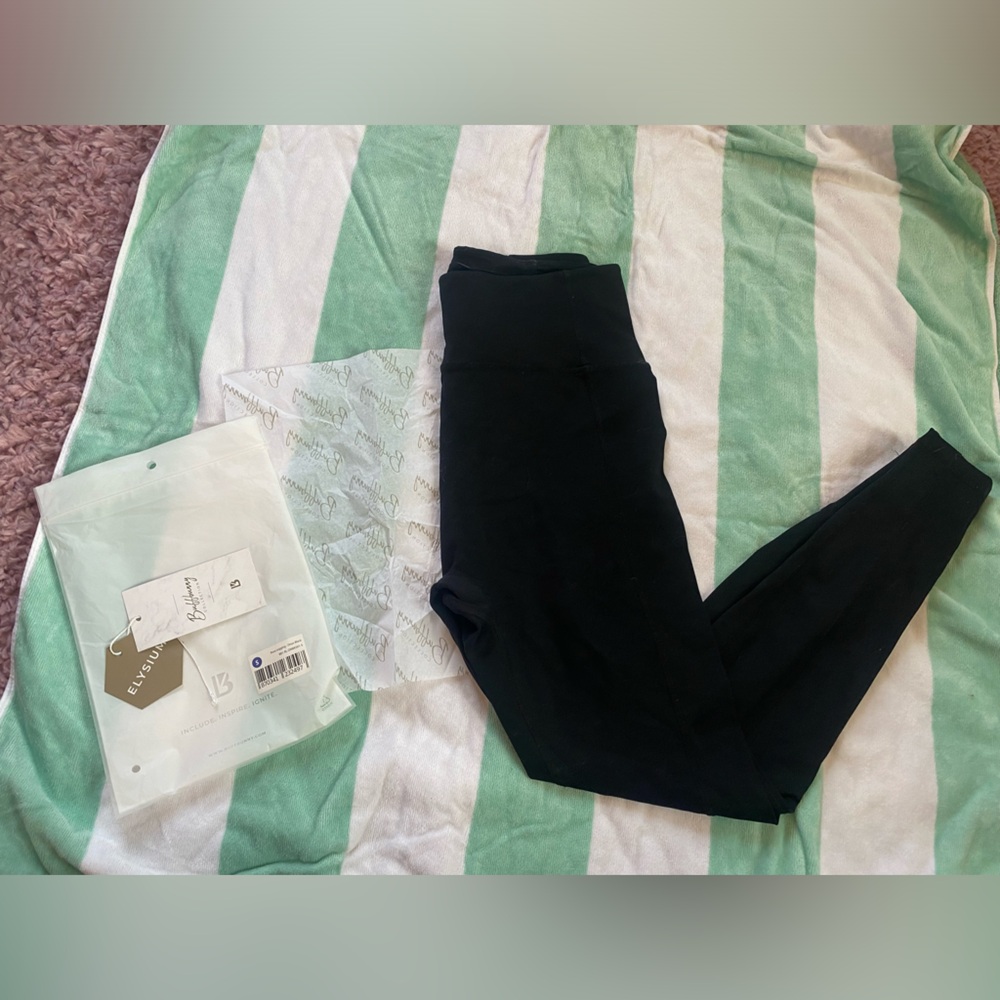 EUC sz large oasis legging onyx black